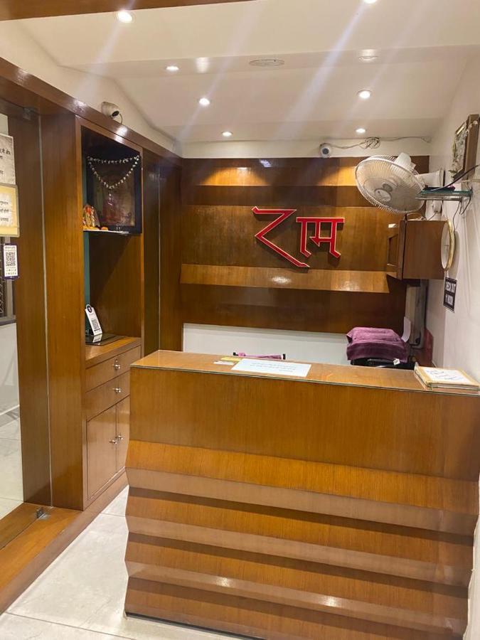 Hotel Raghupati Ayodhya Экстерьер фото